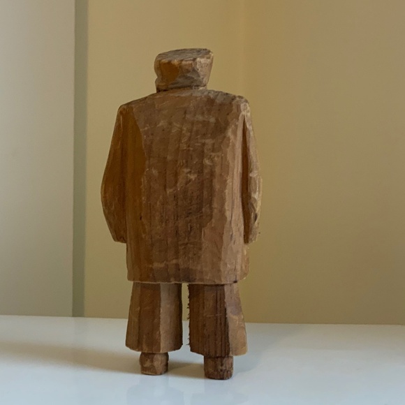 Vintage small hand-carved wooden statue - Picture 4 of 5